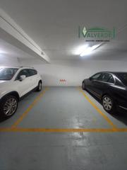 Lloguer Aparcament cotxe  Calle emperatriz eugenia. Plaza de garaje, buen acceso