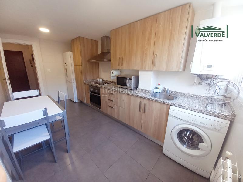 Foto 702cdc6a-a9ea-4495-87cf-c9d50c919a95. Rent flat with heating parking in Camino de Ronda Granada