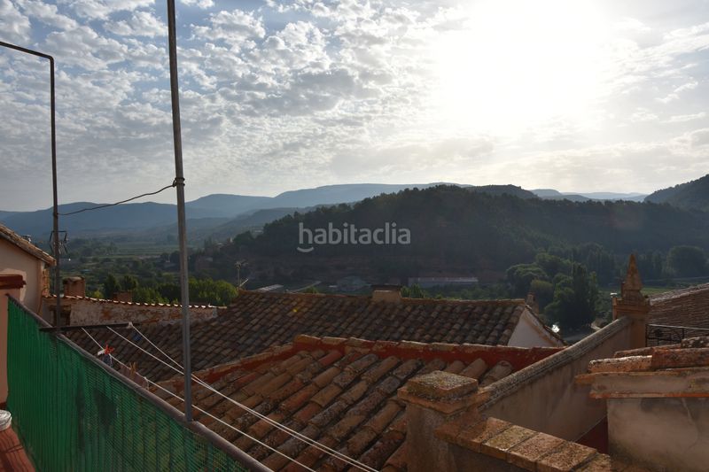 Foto dba8dca6-36ba-48b8-b1dc-58663a96f8be. Casa a Ademuz