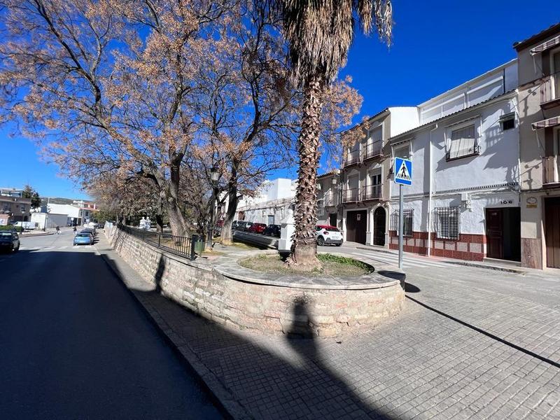 Foto 6d275937-7efb-4d9e-834a-65e37d6a265f. Piso  en venta en calle álamos, las tinajerías juderías, córdoba en Lucena