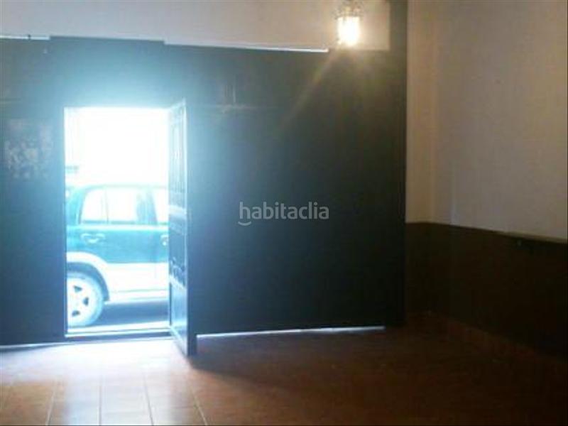 Foto b6798196-7bb8-4922-a72d-19ce0d0b59a3. Local comercial en venta local comercial con sótano en Cabra