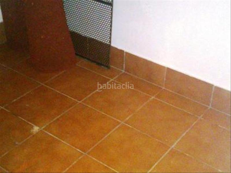 Foto b9422a70-3436-4af4-90fc-128af3863baf. Local comercial en venta local comercial con sótano en Cabra