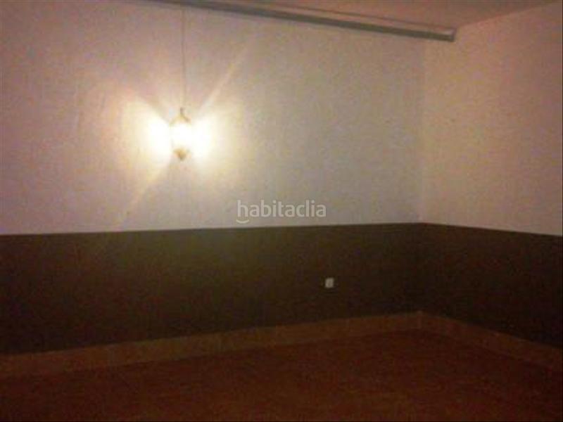 Foto bd003d8b-6f66-4ec7-9902-6326dfa3d6a8. Local comercial en venta local comercial con sótano en Cabra