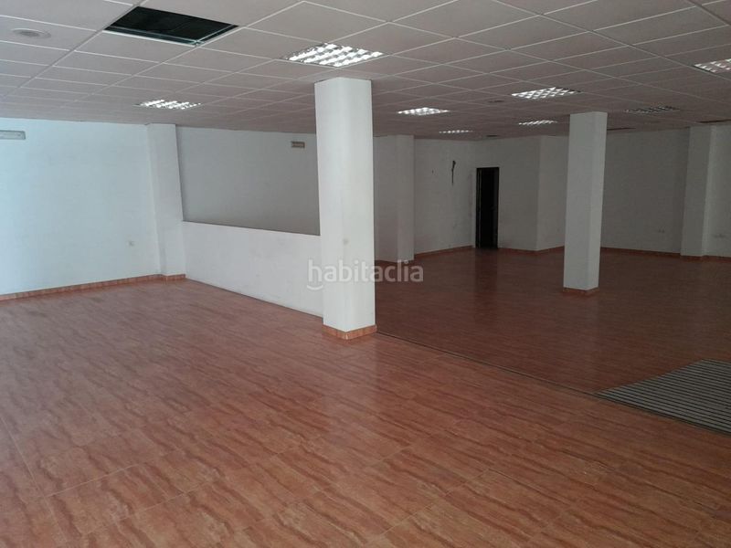 Foto 57c928aa-b353-4cdf-b18b-cc6f9c94a09f. Lloguer local comercial a Cabra