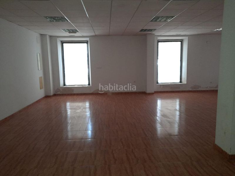 Foto 931df8a9-6534-4976-b8de-043e4aa3aa7c. Lloguer local comercial a Cabra
