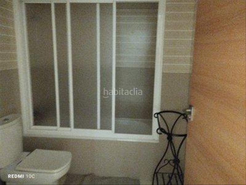 Foto 1d4a9d20-33a8-4d89-8cdc-0bec886b7e41. Piso en El Industrial Melilla