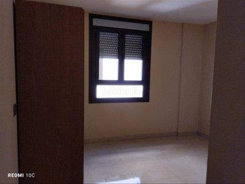 Foto a0a996a7-fa2a-4bd1-85ac-809264fdde69. Piso en El Industrial Melilla
