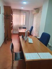 Rent Office space in El Real