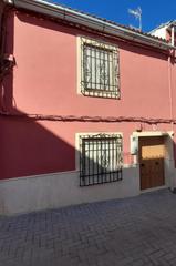 Casa  Jos ruiz moreno. Oportunidad nica en el centro de cabra!