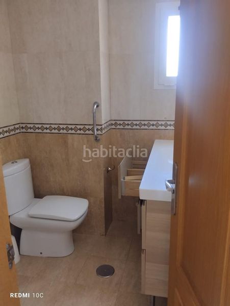 Foto 24dd160a-dbe9-42f5-bcc8-a9690d025ad7. Rent flat in El Industrial Melilla