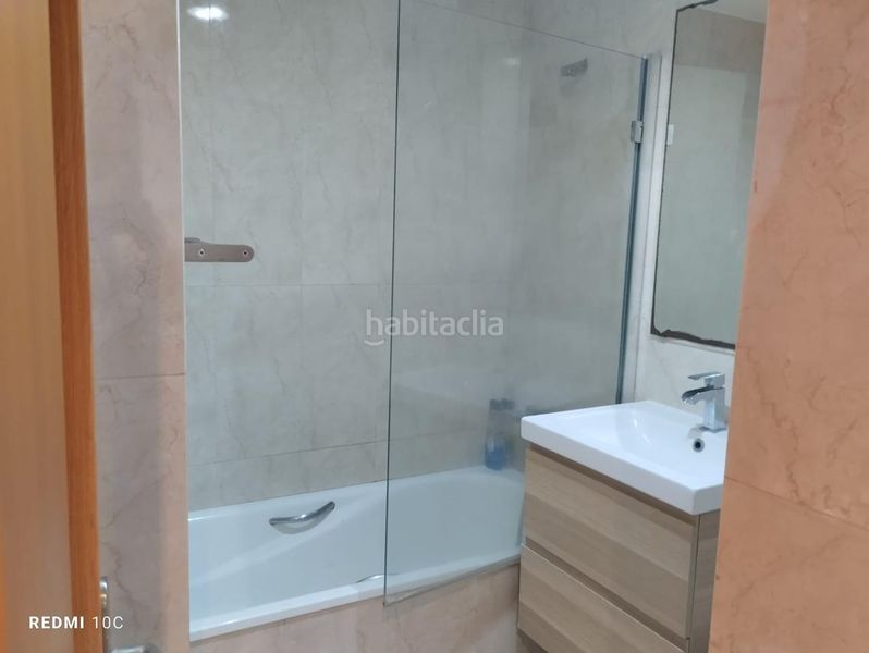Foto 2a64c546-9aaa-4e61-8711-dd6ef9f2e740. Rent flat in El Industrial Melilla