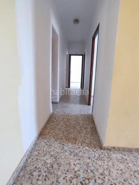 Foto ad8ab3b6-1121-4c72-9863-77195326762f. Casa vivienda para reforma integral en la rambla en Rambla (La)