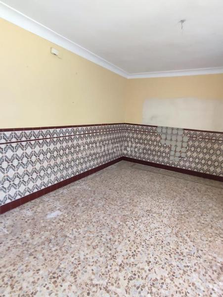 Foto bcb8ba4e-7f67-4c27-b045-249de96f6da9. Casa vivienda para reforma integral en la rambla en Rambla (La)