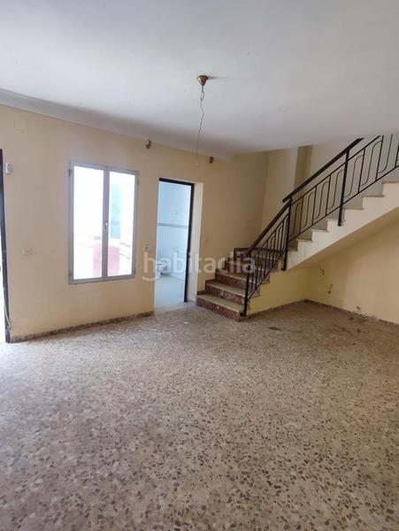 Foto c5ea9adf-267a-4cc5-a921-77643ac42c03. Casa vivienda para reforma integral en la rambla en Rambla (La)