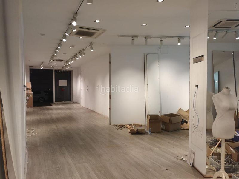 Foto fc4cbc85-c0ee-4b99-ad11-33115e3b0e35. Lloguer local comercial a Centro Melilla