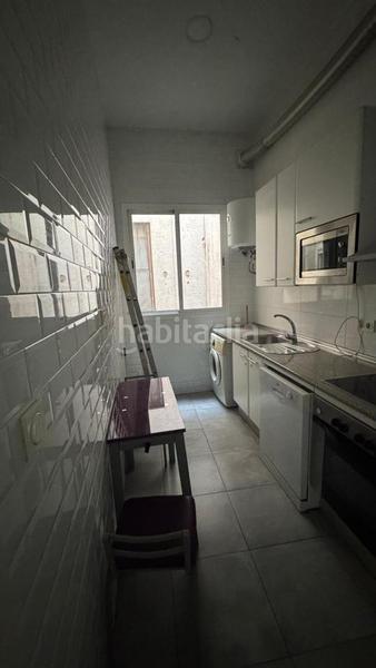 Foto f5c80063-ebd9-4d08-973b-83e71dcd337c. Lloguer pis a El Industrial Melilla