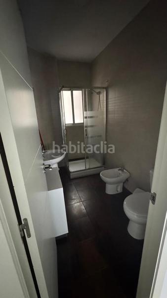 Foto 859fc100-de9c-4bf9-bb83-61d4e87a99b0. Alquiler piso en El Industrial Melilla