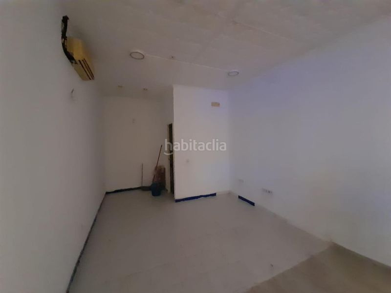 Foto 4bccffa5-8b8d-47fa-9e0c-d075750a70fa. Lloguer local comercial a Cabra