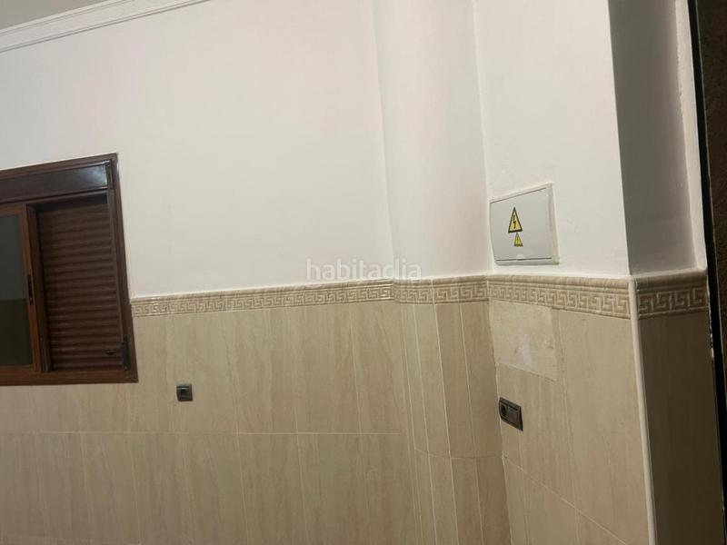 Foto 216d5fa8-2385-4a9d-b025-a6c987d9a395. Lloguer aparcament cotxe a Calvo Sotelo Melilla