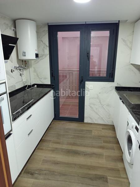 Foto 74e37899-eefc-4c93-a943-f98ca22f7f4e. Alquiler piso en Calvo Sotelo Melilla