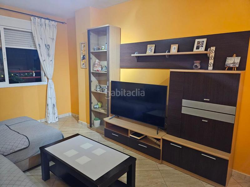 Foto f8fe68bc-bfa2-41fd-a245-2624f24b9725. Miete etagenwohnung in Calvo Sotelo Melilla