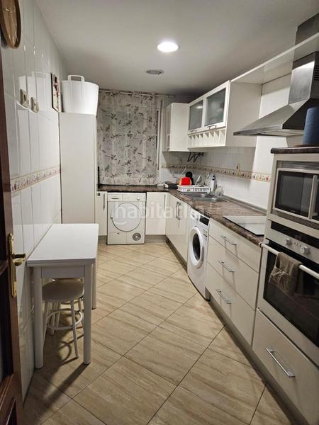 Foto f6df25b2-d2af-4fb9-a217-9c74b55175ef. Alquiler piso en Calvo Sotelo Melilla