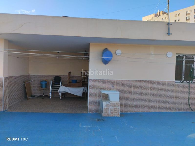 Foto 5c42a906-76d9-4d3c-8b3c-7ae98dc21685. Edificio in Centro Melilla