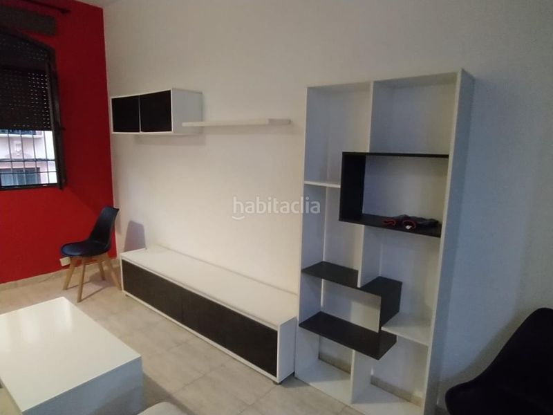 Foto d832e343-f659-4223-9163-c089fe9950f3. Alquiler piso en Centro Melilla