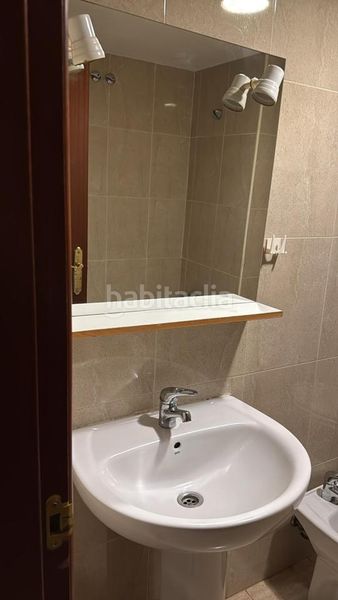 Foto 9ddba415-0cac-4bfb-91b3-b2b01d6bce6d. Pis a El Industrial Melilla