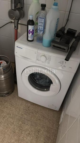 Foto b40b5a21-30be-4631-933d-a1477ba16b35. Piso en El Industrial Melilla