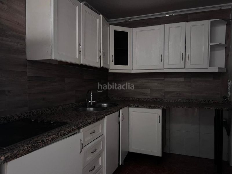 Foto 368dc97f-9bb8-4ef3-a0f0-b8c031b29f3d. Planta baixa a Fátima - Levante Córdoba