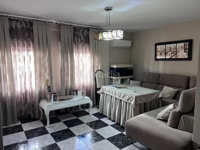 Foto f6a0bc10-c597-4ea3-b676-0b99a9a32378. Planta baixa a El Valle Lucena