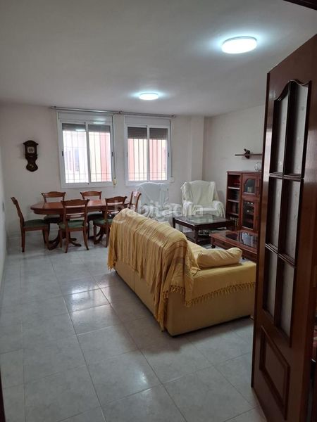 Foto 74f1d4fb-1d97-420a-a733-6f855bce1c39. Flat in Centro Melilla