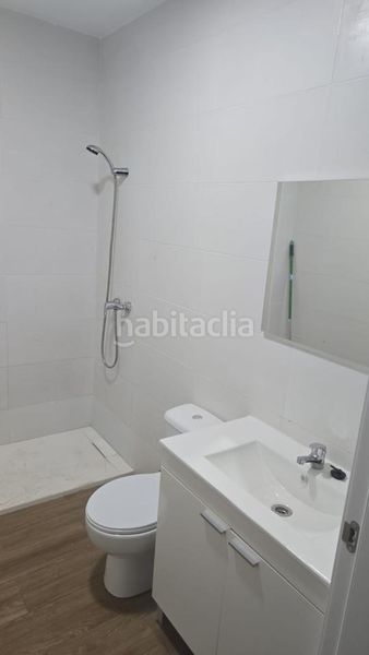 Foto d54c2b67-da92-4354-ac5d-105408d315f4. Lloguer planta baixa a Centro Melilla