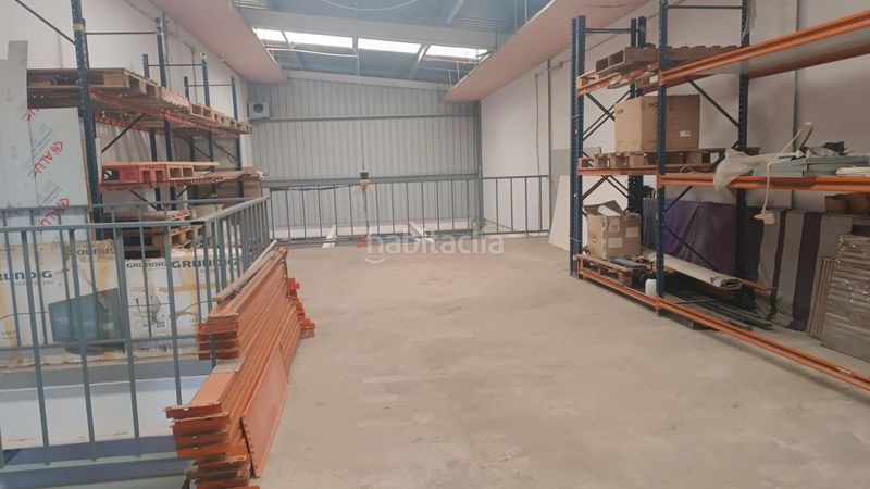 Foto 506e8886-716f-4da8-9f2e-fff2e9947718. Fabrikhalle in El Real Melilla
