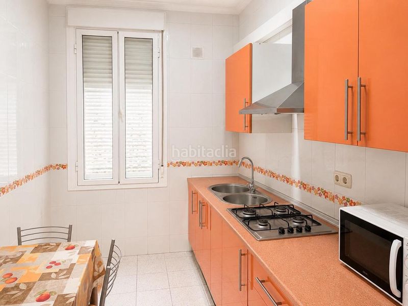Foto fe1a5716-2196-4046-9987-fc4e27ac5b1c. Flat in Centro Melilla