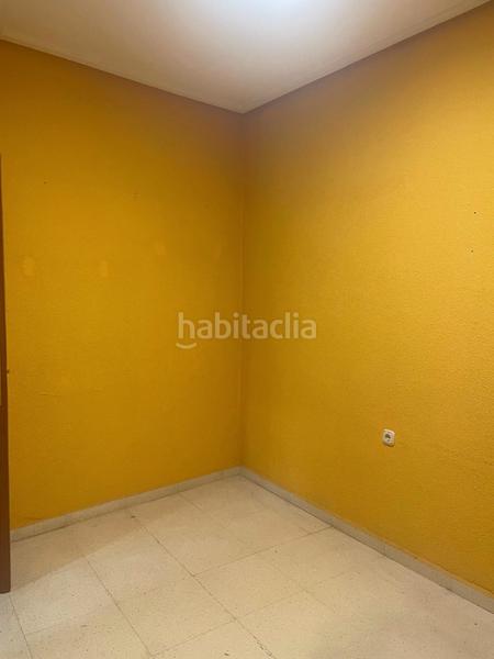 Foto 87aab905-8408-46af-82e8-f445b5fbd8a9. Lloguer local comercial a Plaza de Toros Ciudad Real