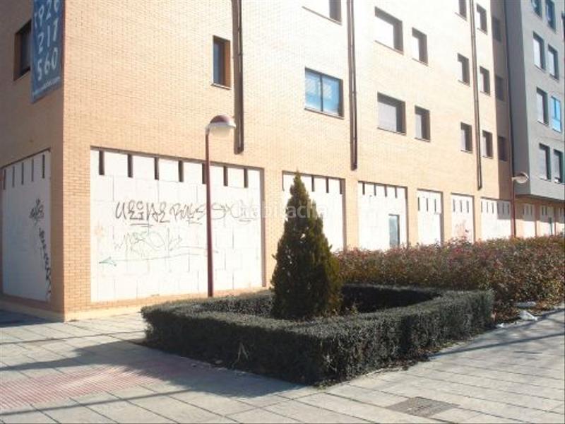 Foto cf4eb654-e2c4-4fdd-926c-7c4f3c3d5abc. Location local commercial dans El Torreón - Los Ángeles - El Pilar Ciudad Real