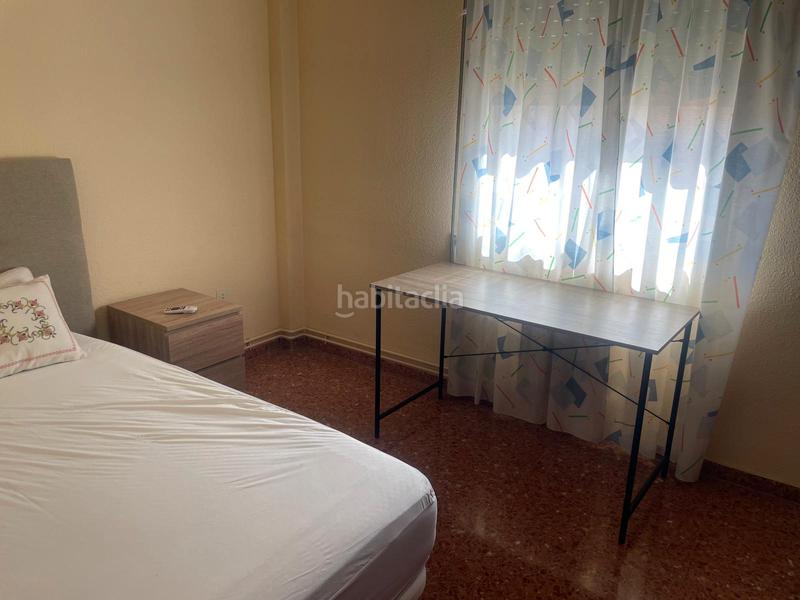 Foto 40e04555-bd1c-4d0b-8032-f2637f2e380c. Alquiler piso  de 4 dormitorios y dos baños para estudiantes, ( solo queda 1 habitacion) en Ciudad Real