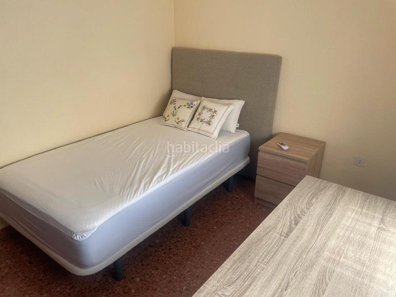 Foto 65f74235-73f1-4fc0-bec4-b8abd2eaa6b1. Alquiler piso  de 4 dormitorios y dos baños para estudiantes, ( solo queda 1 habitacion) en Ciudad Real