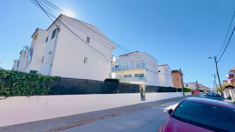 Foto f327520f-ae2d-493d-aa9d-1de73c720bc1. Dúplex a carrer camèlia 13 a Els Griells Estartit