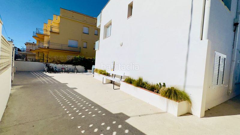 Foto f3b09d47-9e5f-41b7-9663-893a5396d05d. Dúplex a carrer camèlia 13 a Els Griells Estartit
