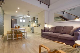 Miete Zweistöckige Wohnung in El Pilar. Ático duplex en alquiler en el centro de valencia