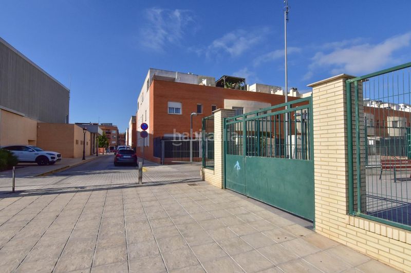 Foto 17330f35-ee9b-42d3-9c94-119bd250bd7b. Casa adossada amb aparcament a Tavernes Blanques