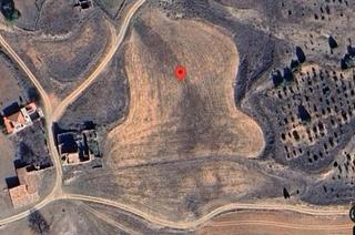Finca rústica a Albentosa. Terreno con edificación a la venta