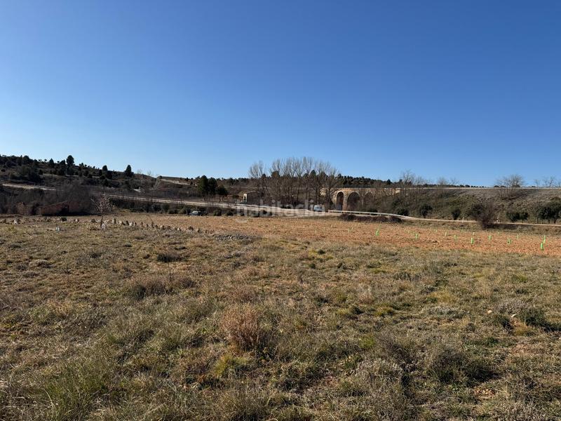 Foto c19fd0e9-cef0-4a6c-bd4f-a60f315975a5. Finca rústica terreno en venta en Albentosa