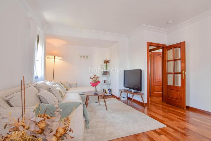 Foto f2cc2dde-fcb2-4c42-bfa4-e2bd5e45ceea. Location appartement dans Jaume Roig Valencia