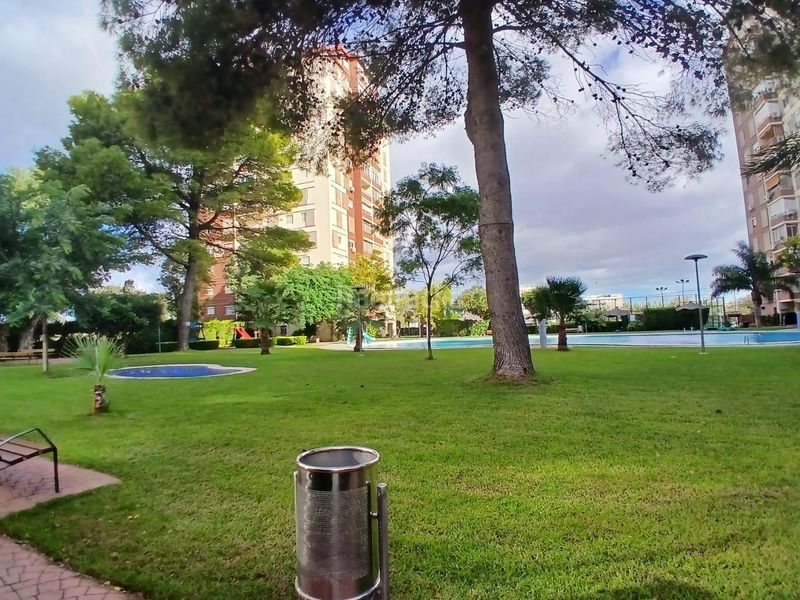 Foto 04e23133-cc7c-4555-8fa8-e3d3f2ab0eb7. Pis a calle serrans 2 a Platja de la Pobla de Farnals Pobla de Farnals (la)