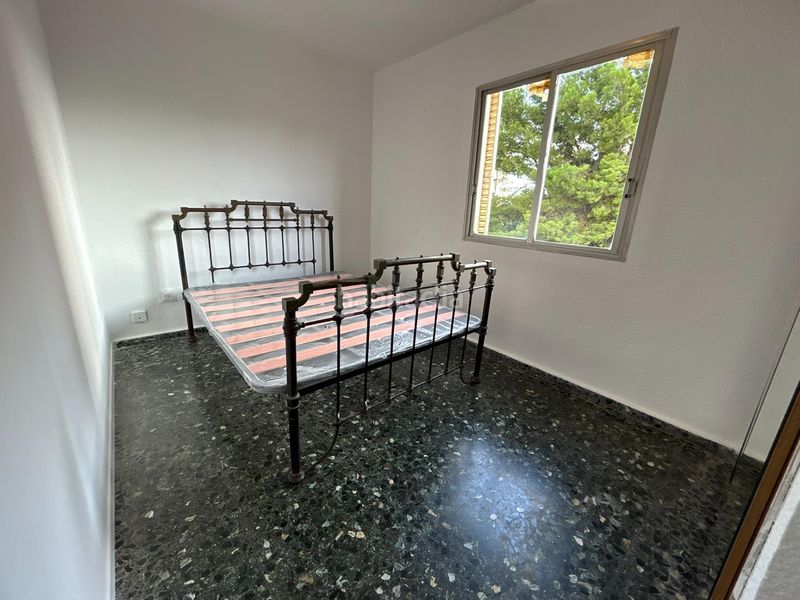 Foto 86bc2aa8-22e1-4fac-8cdd-de5d60a22ab8. Pis a calle serrans 2 a Platja de la Pobla de Farnals Pobla de Farnals (la)