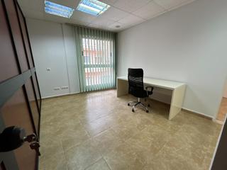 Location Bureau à De miguel hernández 8. Oficina en alquiler en puzol